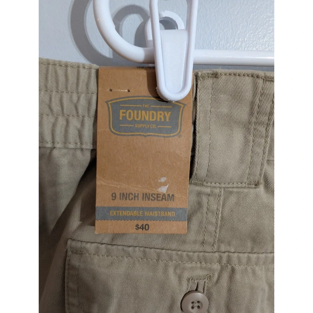 Foundry Stretch Waist Flat Front‎ Cargo Shorts Men's Size 46